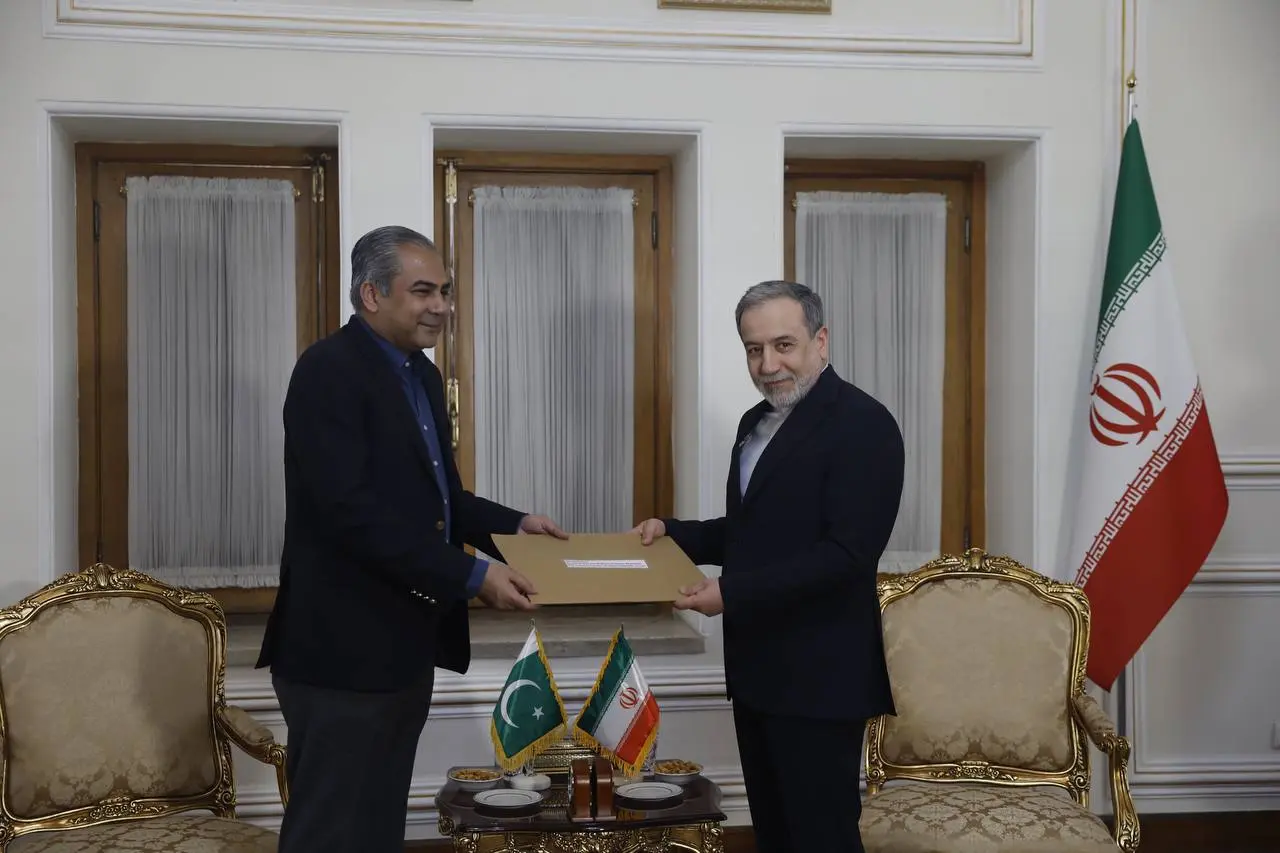 دیدار وزیر کشور پاکستان با وزیر خارجه کشورمان