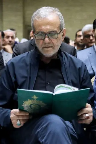 حضور پزشکیان در مراسم یادبود حسین طیب‌نیا