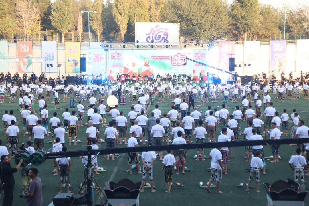 زاکانی: امیدواریم قهرمان شهر را در اوج ببینیم