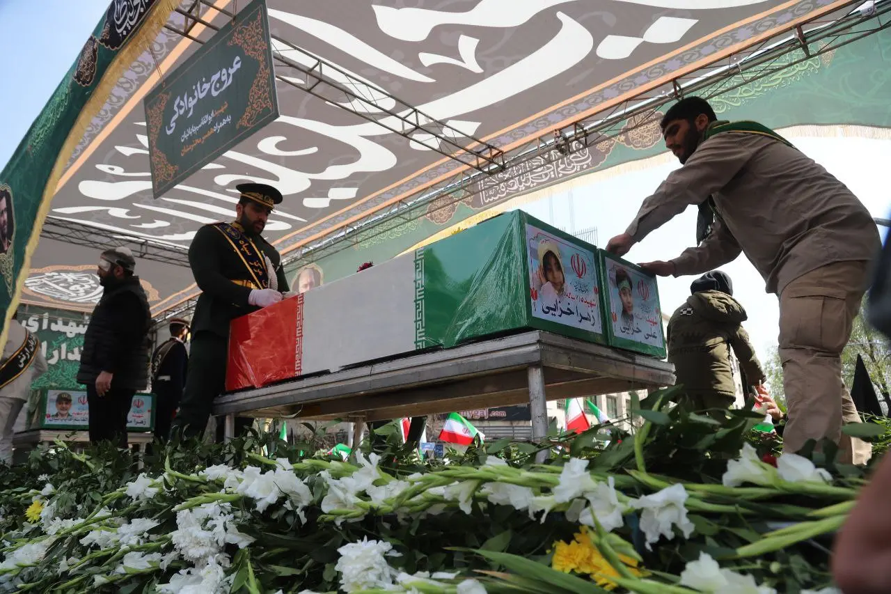 برگزاری مراسم تشییع فرماندهان شهید «جنگ رمضان»+ فیلم+ تصاویر