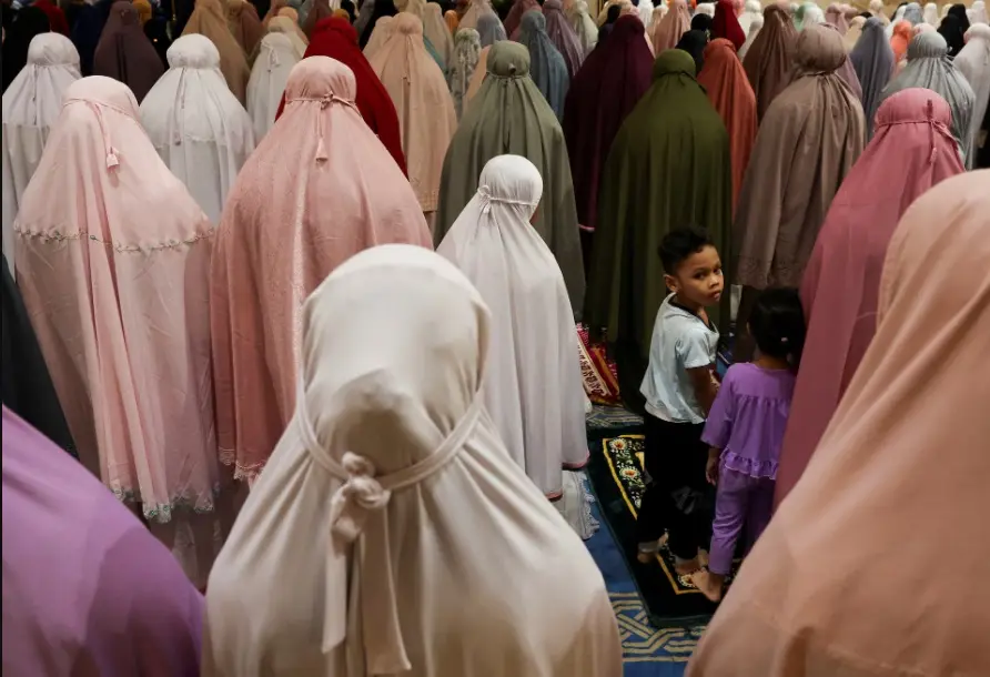 ماه رمضان امسال در جهان+فریم‌های زیبا از حال و هوای مذهبی این روزهای مسلمانان