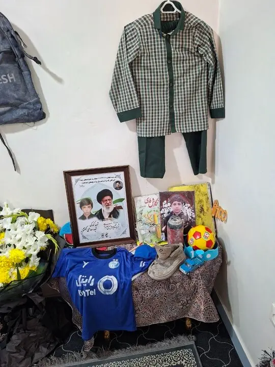 ادای احترام آبیپوشان به یاد و خاطره دختران مینابی