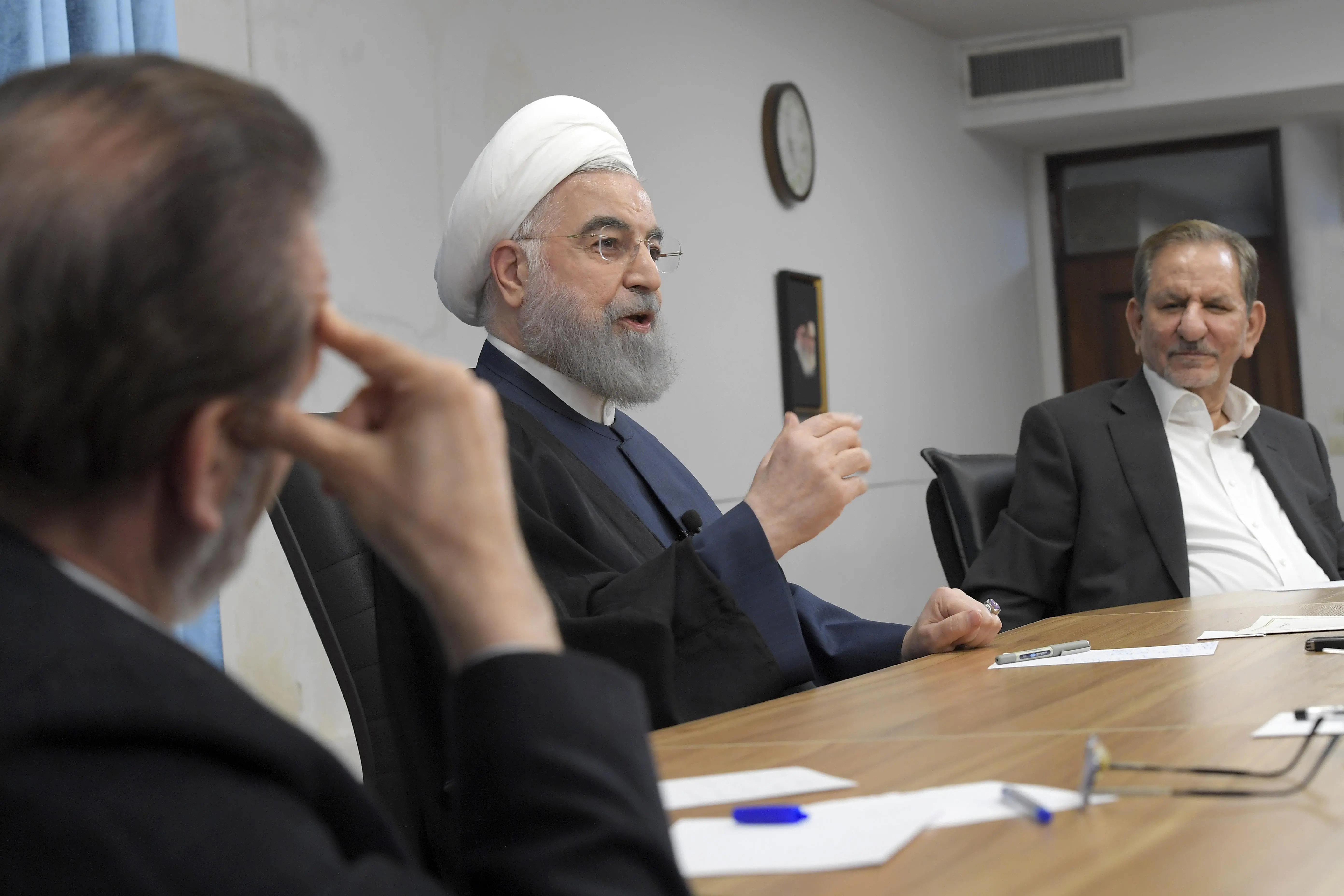 تصاویر دیدار جمعی از وزیران و معاونان سابق با روحانی