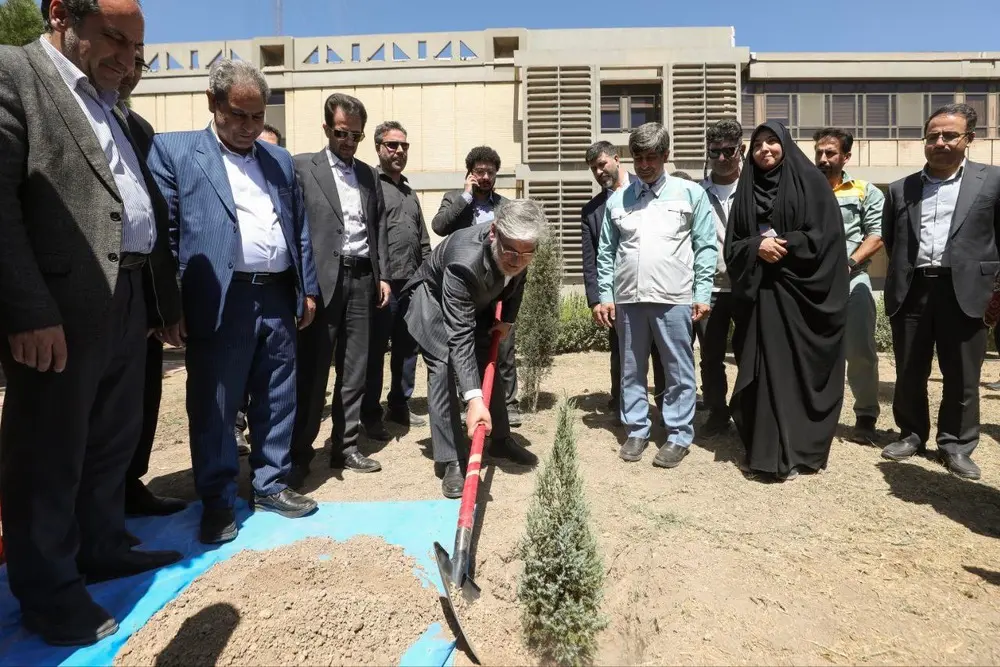 گزارش تصویری/ بازدید وزیر علوم از مرکز نوآوری فولاد مبارکه در دانشگاه صنعتی اصفهان