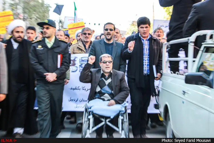 گزارش تصویری راهپیمایی 13 آبان در اردبیل