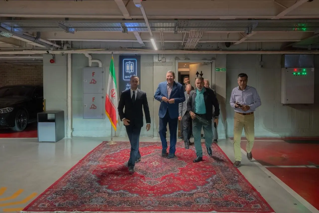 قدردانی از سفیر مکزیک در تهران برای میزبانی از تیم ملی فوتبال