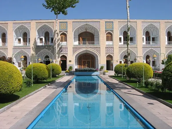 معرفی هتل تفریحی در اصفهان