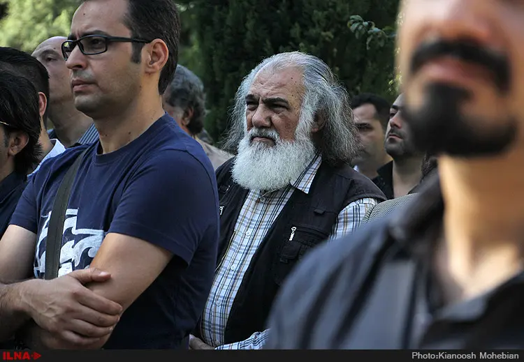احمد علامه دهر در قطعه نام‌آوران آرام گرفت/ چشم‌های هنرمند اهدا شد