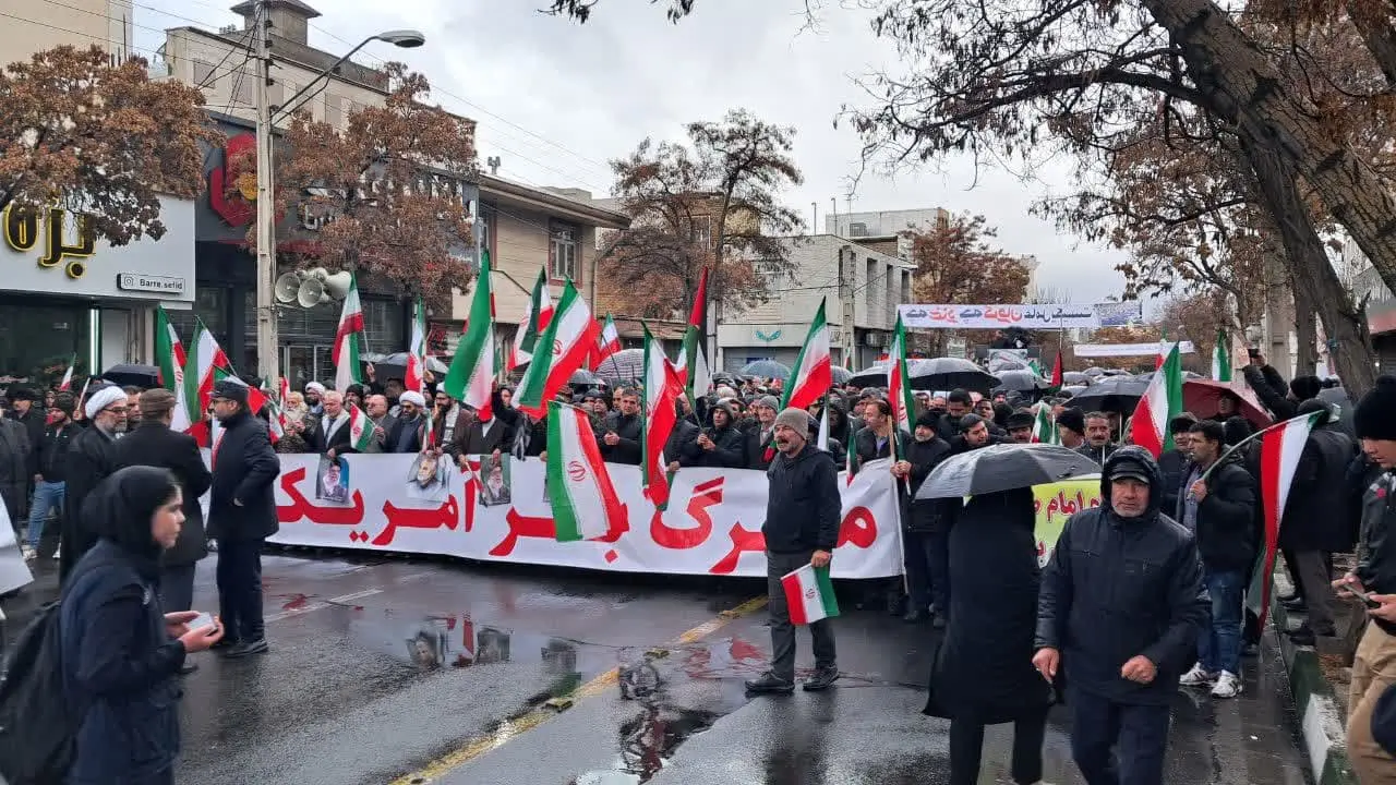 حل مسئله آب در استان بر عهده دولت است/امروز صنعت هسته‌ای در ایران بومی شده است