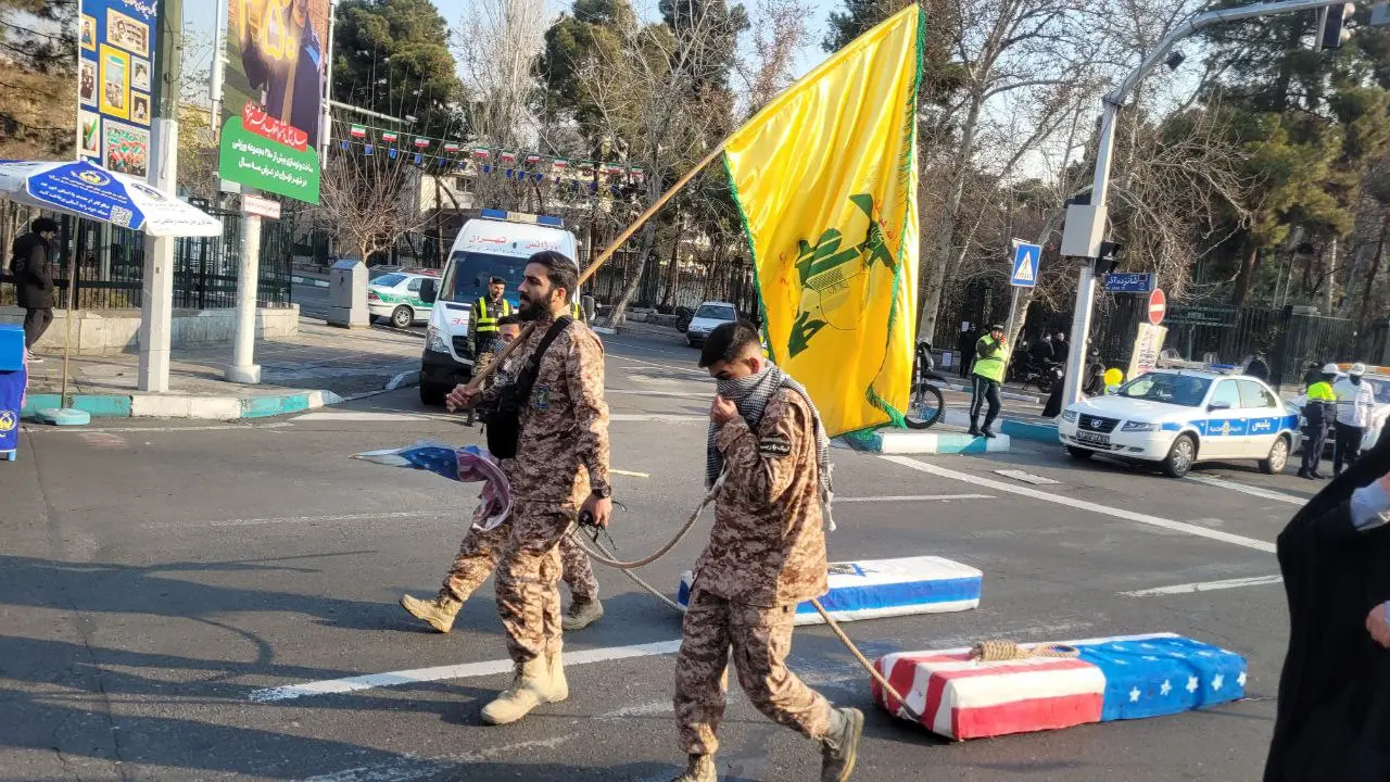 برگزاری جشن ۴۶ سالگی انقلاب ایران با حضور گسترده مردم+فیلم و عکس