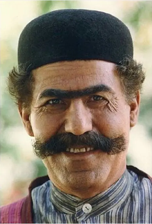 تصاویر خاطره انگیز از مرحوم عنایت الله بخشی