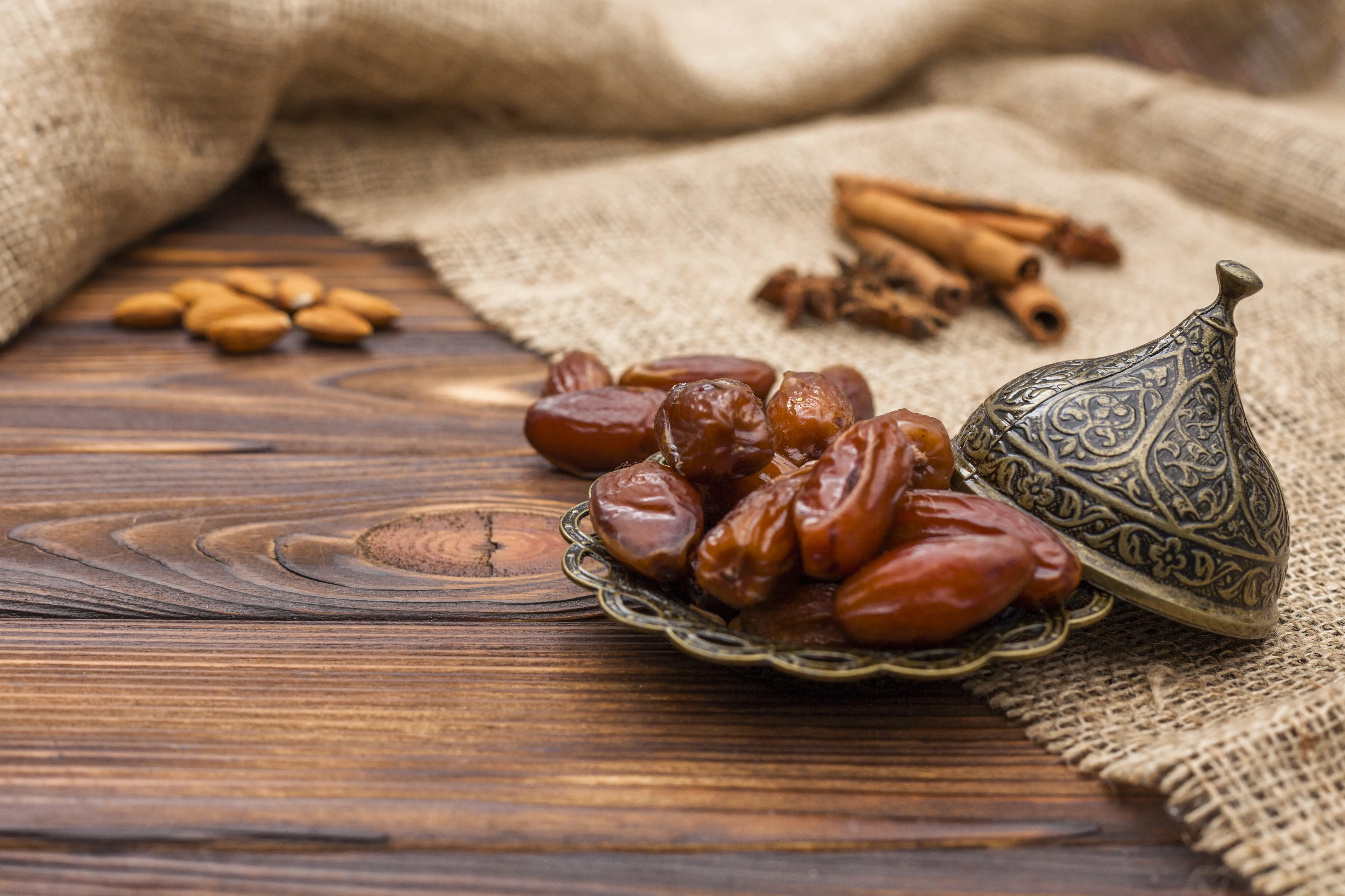 Iran's Two Selling Dates in Global Markets