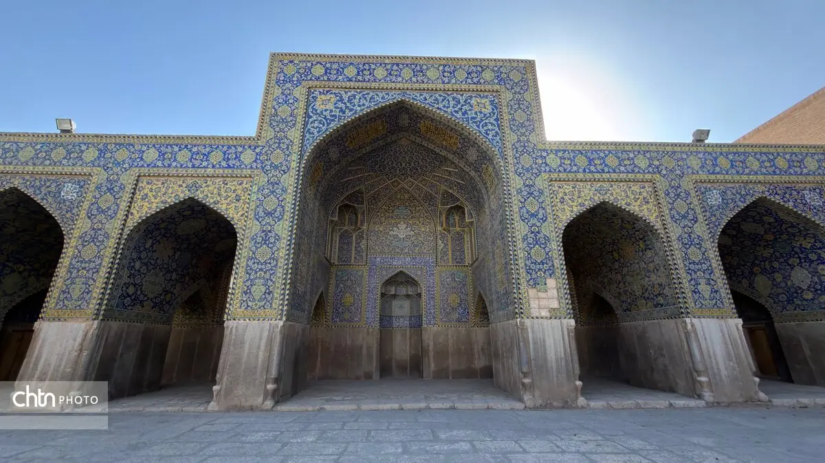 تصاویر تازه از زخم جنگ بر پیکر میراث جهانی؛ آسیب بمباران آمریکایی–صهیونی به مسجد جامع عباسی اصفهان