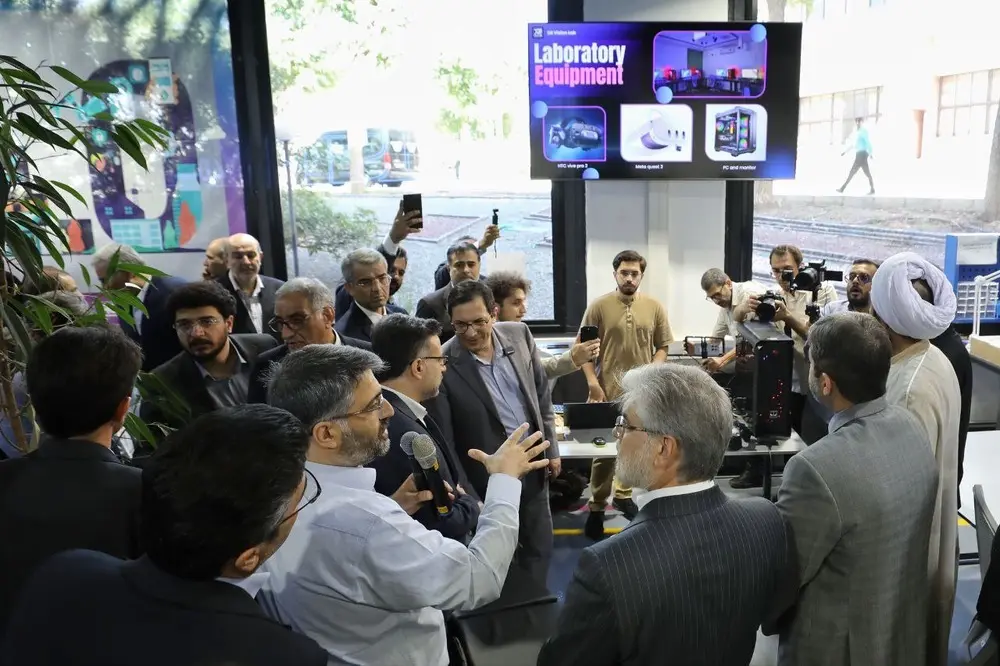 گزارش تصویری/ بازدید وزیر علوم از مرکز نوآوری فولاد مبارکه در دانشگاه صنعتی اصفهان
