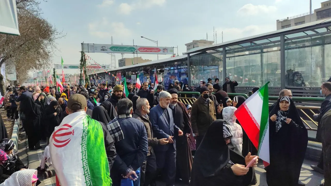 برگزاری جشن ۴۶ سالگی انقلاب ایران با حضور گسترده مردم+فیلم و عکس