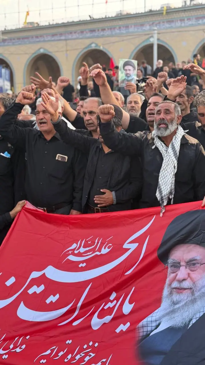 مراسم وداع با رهبر شهید انقلاب در مصلای تهران آغاز شد
