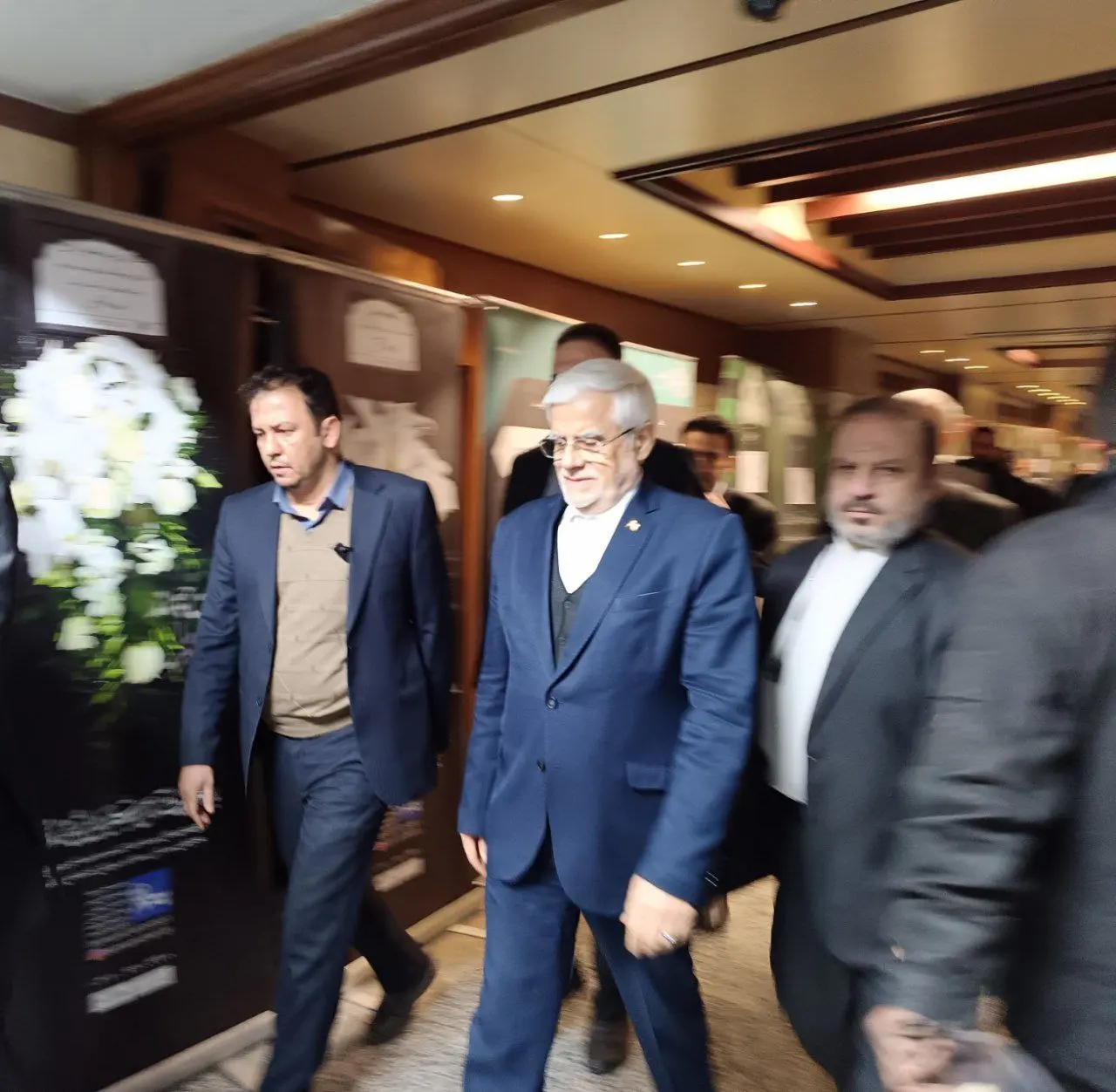 مراسم ترحیم اشرف بروجردی برگزار شد+ عکس