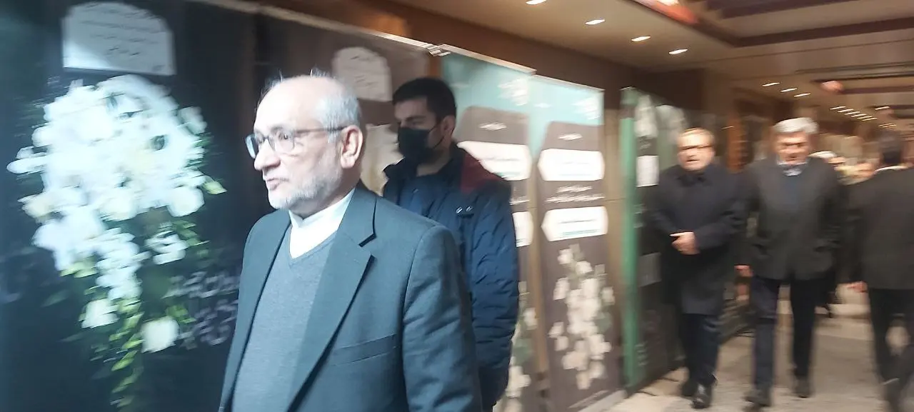 مراسم ترحیم اشرف بروجردی برگزار شد+ عکس