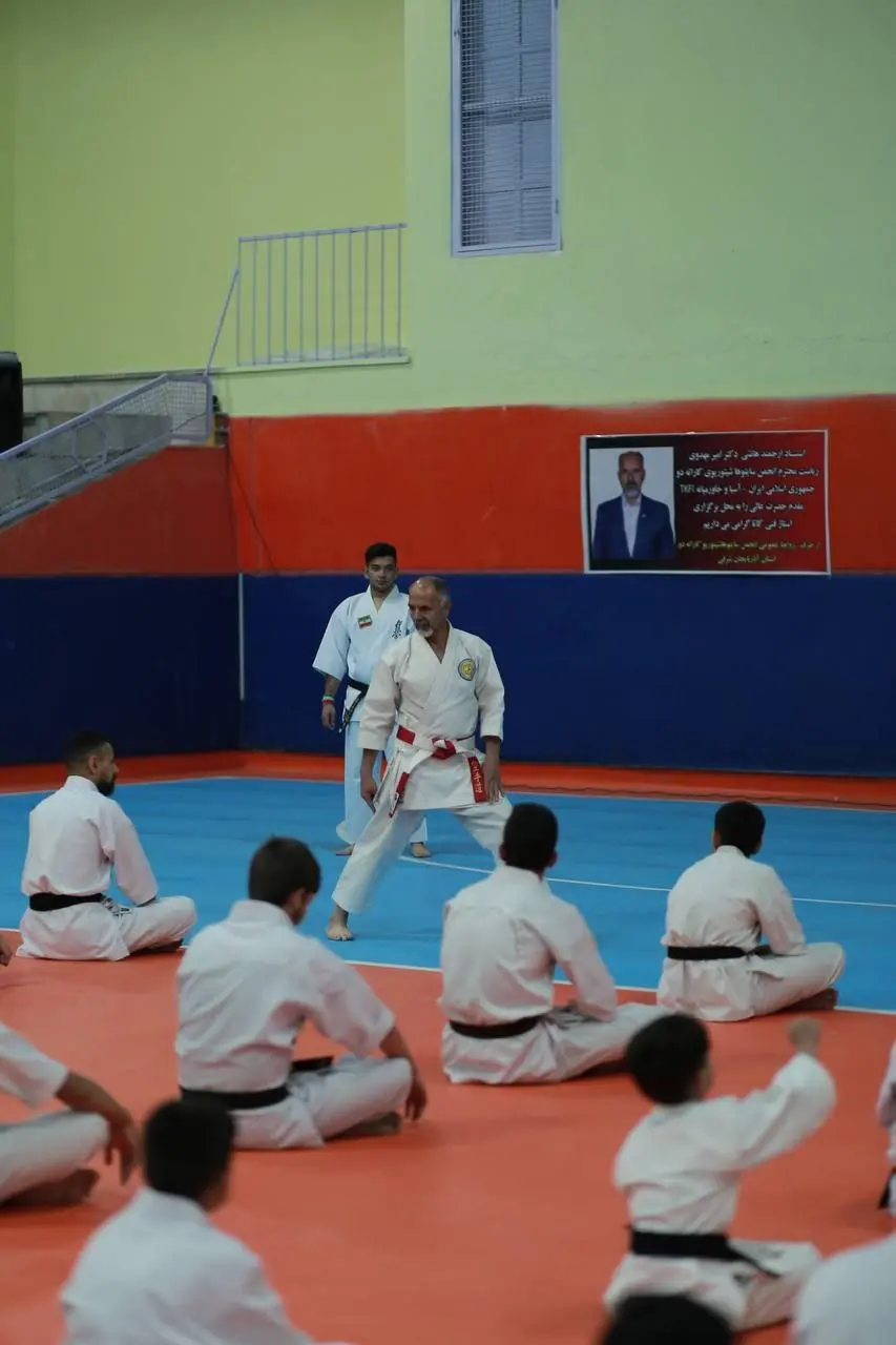 برگزاری استاژ فنی کاراته استان آذربایجان شرقی به مناسبت هفته بسیج