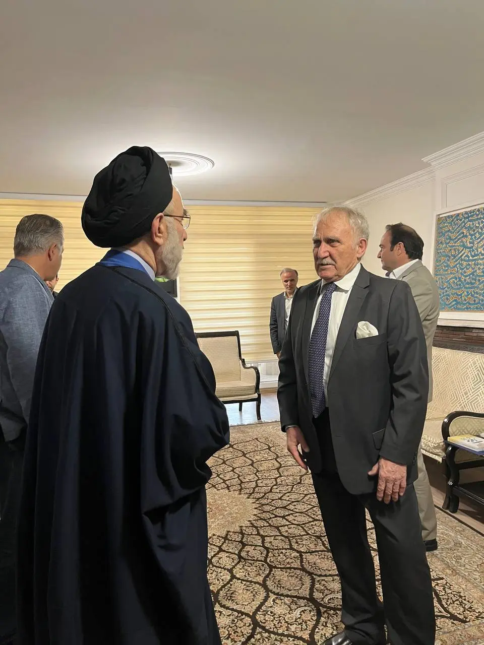 دیدار صمیمانه برخی از پیشکسوتان فوتبال با رییس دولت اصلاحات