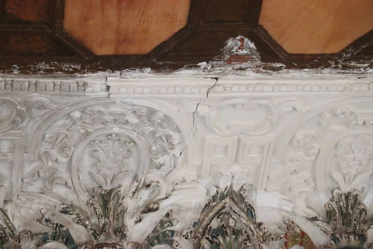 آسیب به کاخ‌موزه سلیمانیه در پی حملات هوایی اخیر آمریکایی-صهیونی در کرج/ گزارش اولیه از میزان خسارات