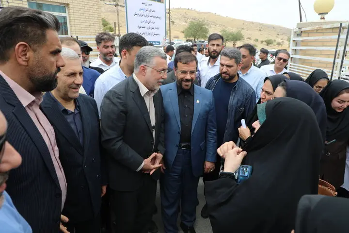 بهرهبرداری از سه طرح راهبردی آموزشی و درمانی در فارس/ ۴ هزار میلیارد تومان سرمایهگذاری در سلامت فارس