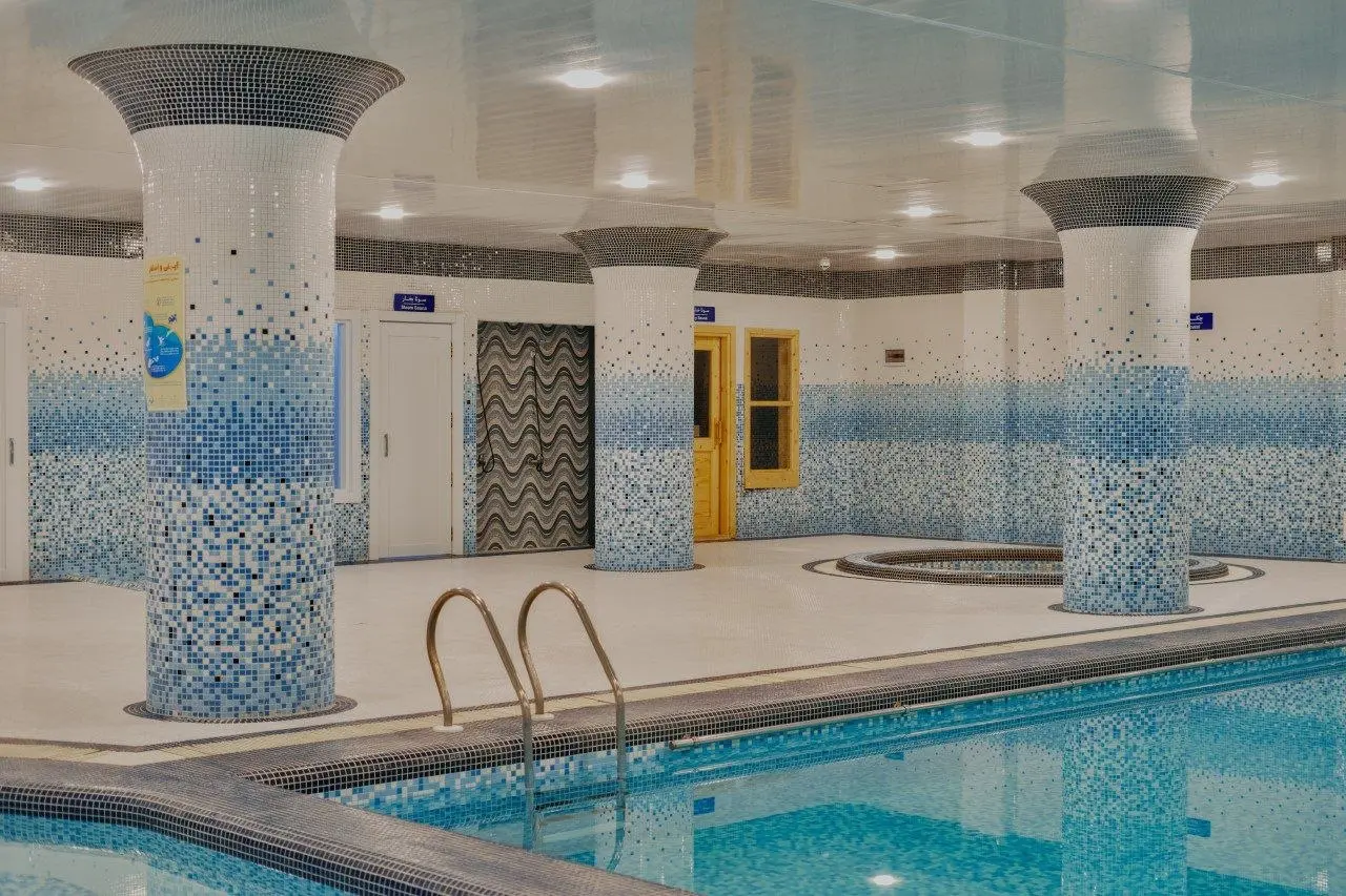 استقبال چشمگیر مسافران از "هتل بزرگ کوروش کیش" پس از جنگ