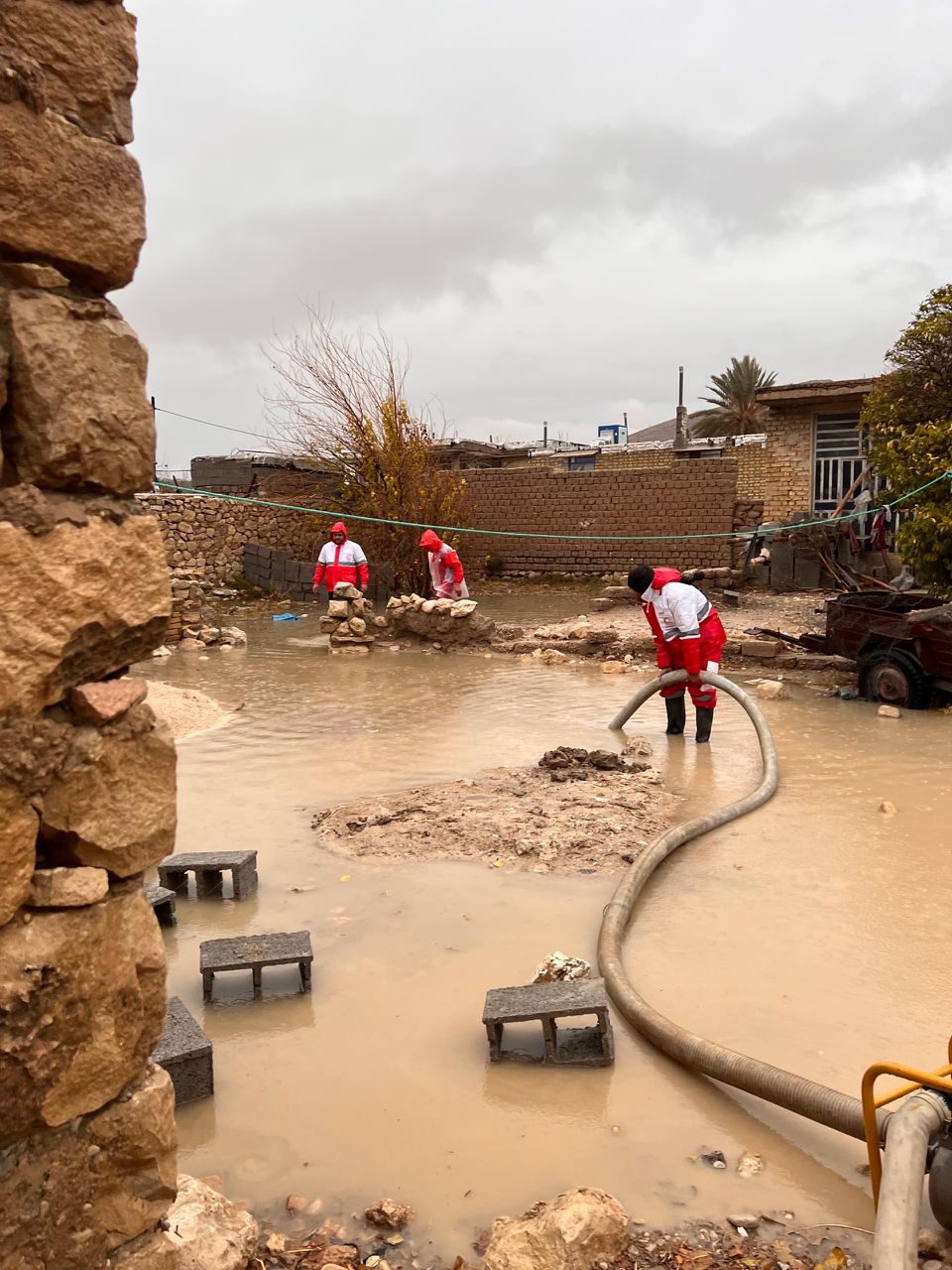 تداوم امدادرسانی به بیش از یک هزار و ۴۵۰ نفر طی بارش‌های اخیر