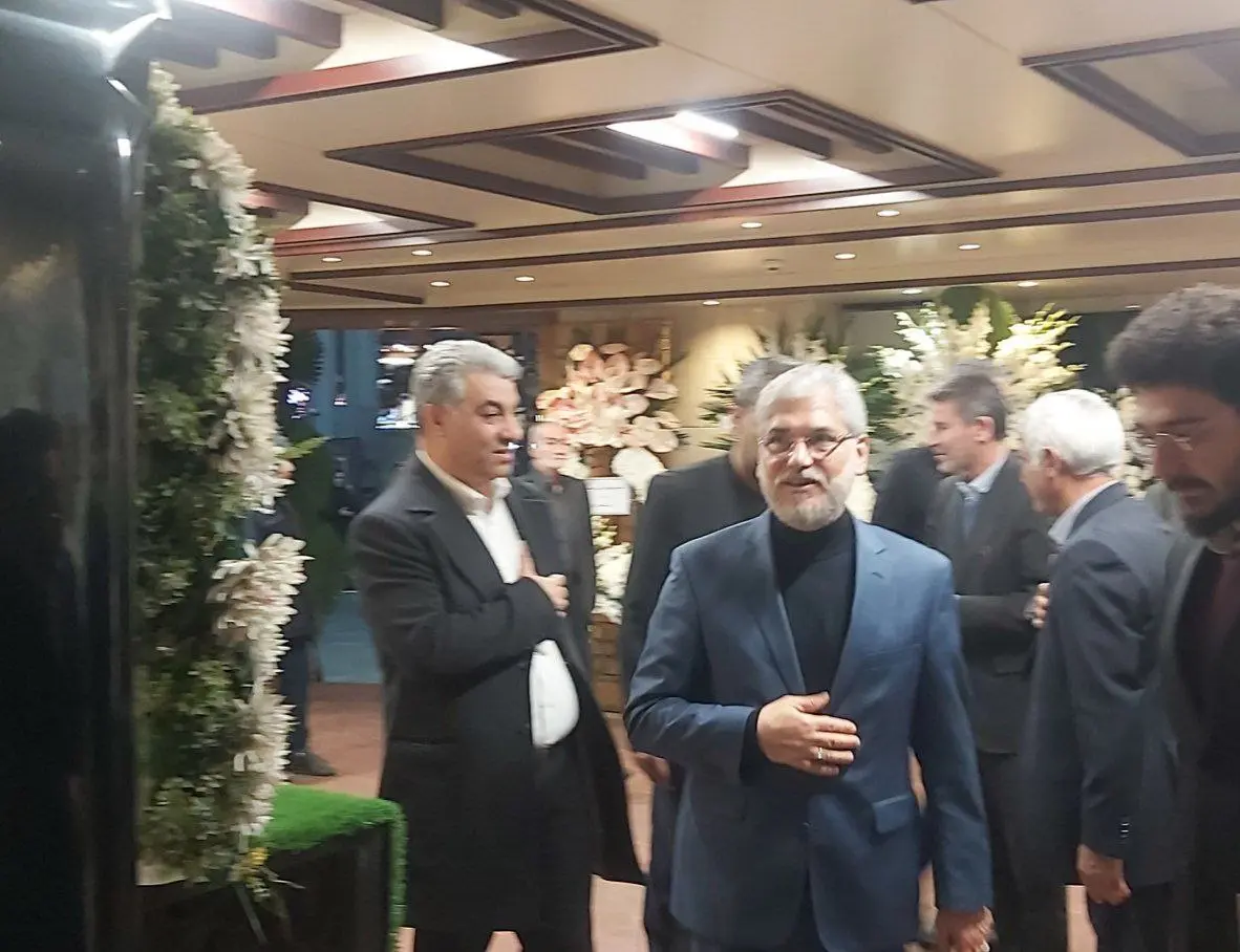 مراسم ترحیم اشرف بروجردی برگزار شد+ عکس