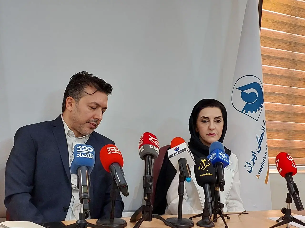 قاچاق لوازم خانگی از سوی ته لنجی‌ها و ملوان‌هاست/ افزایش چشمگیر رکود در بازار لوارم خانگی