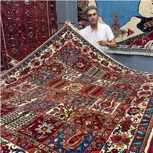 فرش دستباف چهارمحال و بختیاری؛ میراثی با رنگ‌وبوی هویت ایرانی در آستانه فراموشی است/ فقط ۱۰ هزار بافنده در استان فعالیت دارند