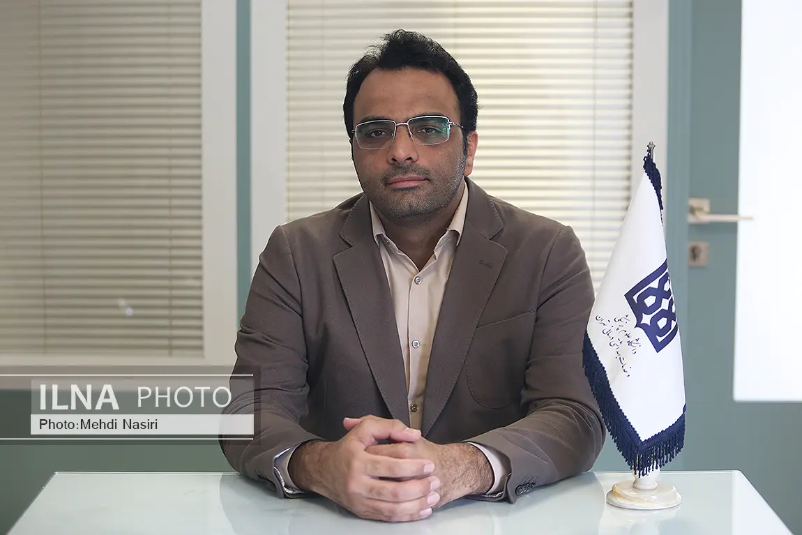 بلاتکلیفی لایحه حمایت از بیماران دارای اختلال روان بعد از یک دهه!/ نصف بیمارانِ روانپزشکی به پزشک مراجعه نمی‌کنند/ طول عمرِ مردم برای سیاستگذاران بیشتر اهمیت دارد تا کیفیت‌ِ زندگی‌شان! + فیلم