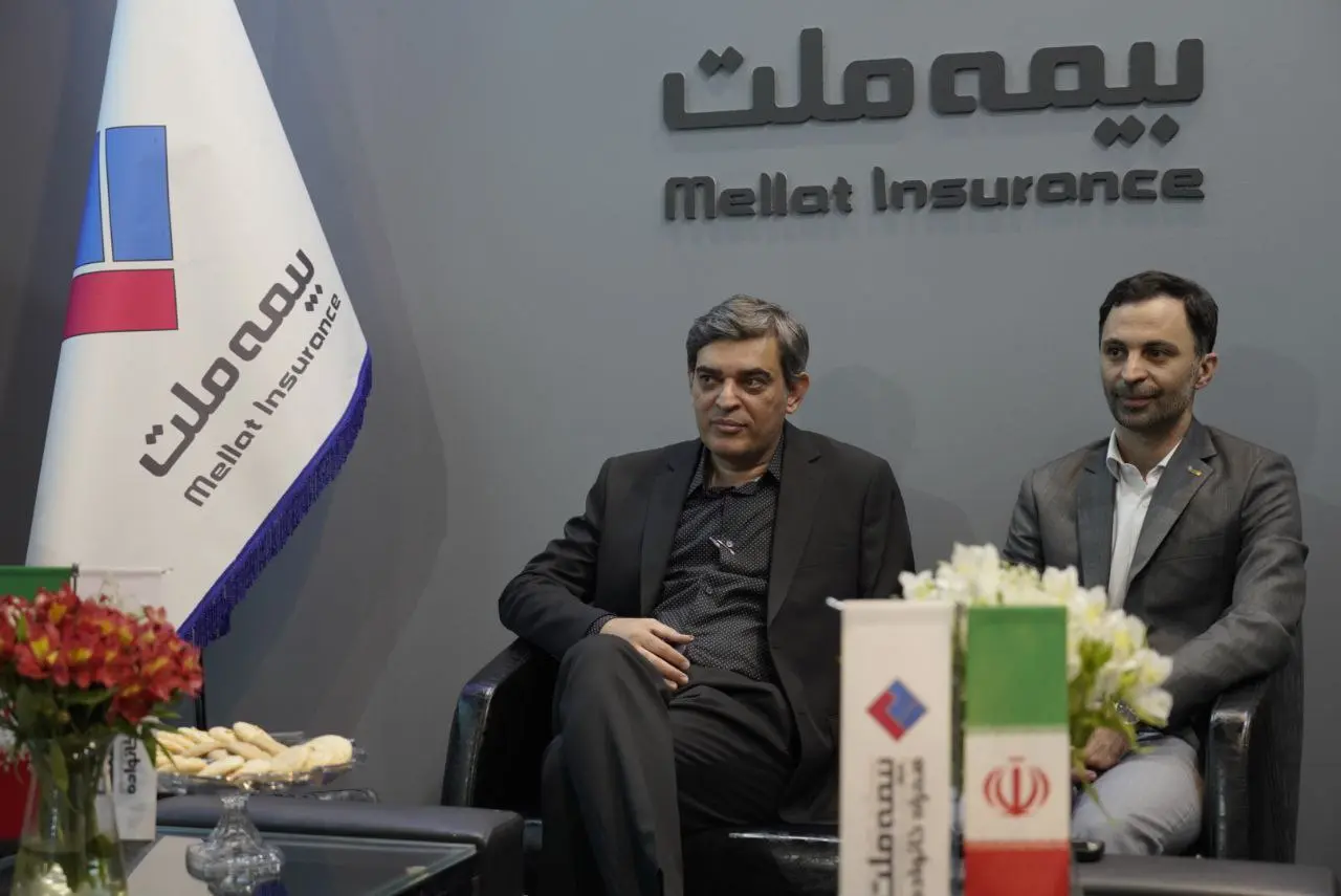 دیدار و گفت‌وگوی محمدرضا فرهادی‌پور با جمعی از نمایندگان شرکت بیمه ملت