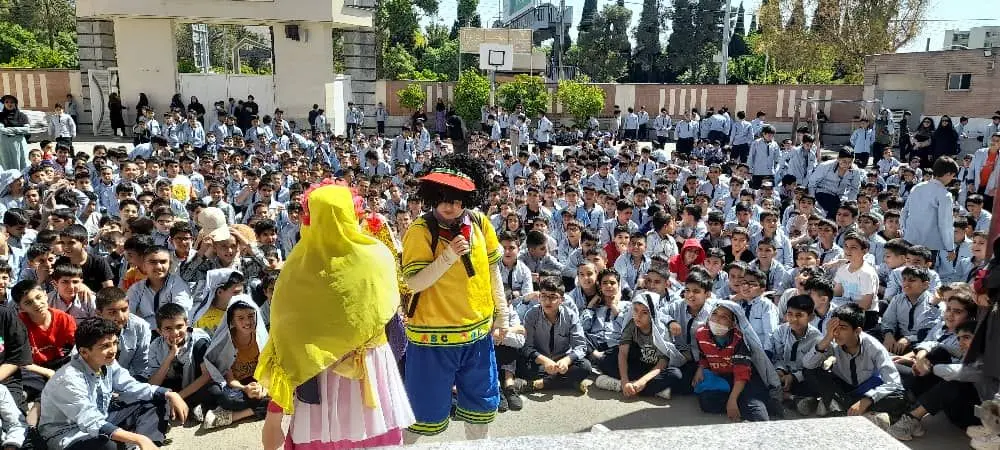 آموزش و فرهنگ‌سازی مؤلفه‌هایی اصلی در رفع مشکلات ترافیکی هستند