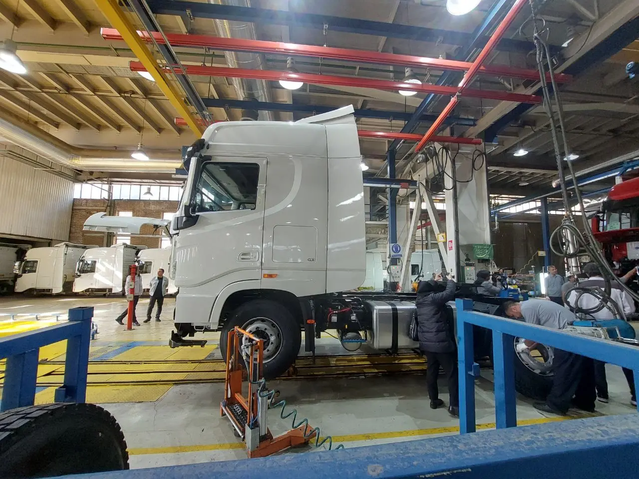 افتتاح خط تولید کشنده جدید GX560 سایپادیزل با حضور مدیران ارشد سایپا