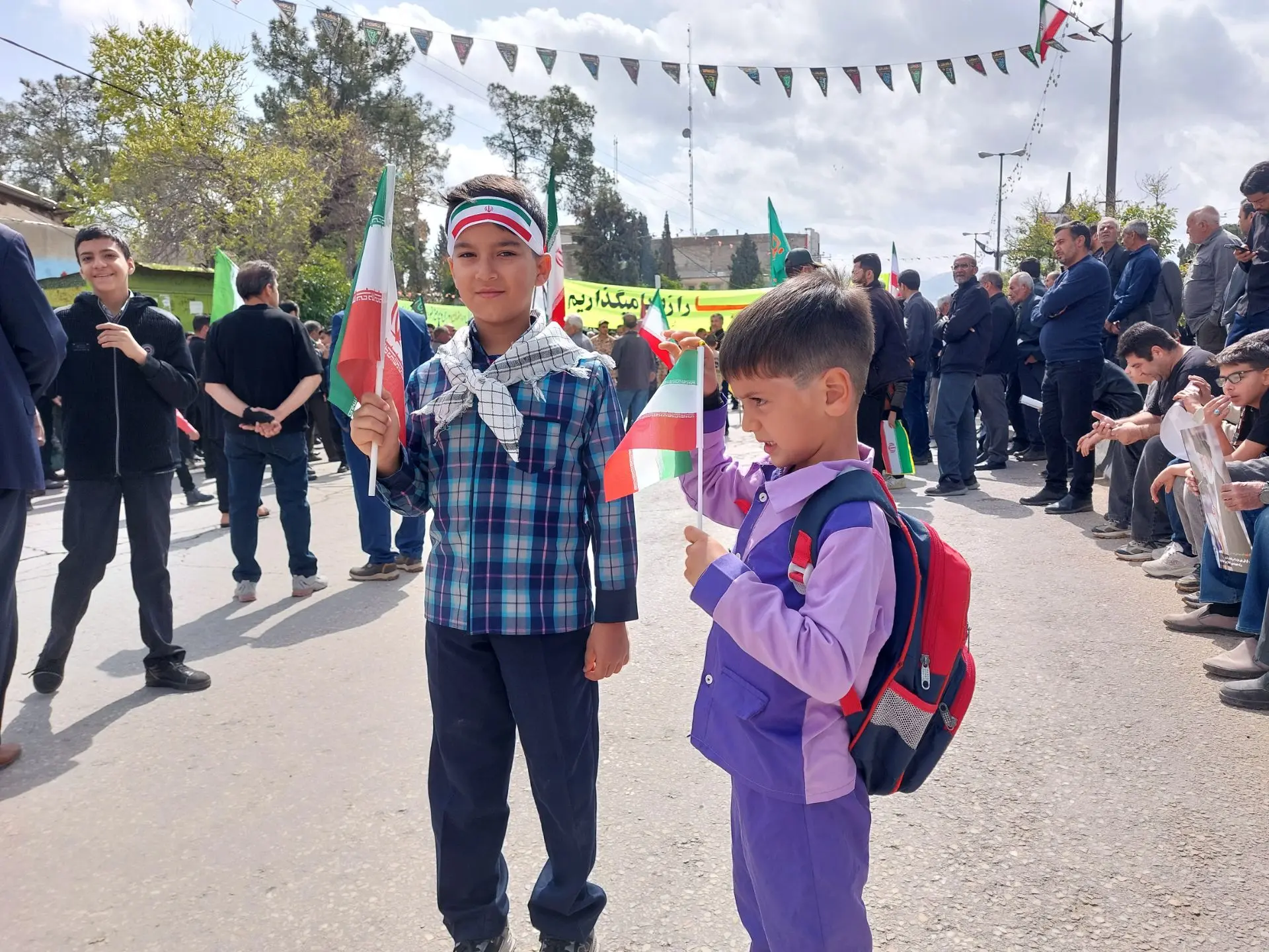 راهپیمایی روزقدس در بیش از ۱۰۰ نقطه فارس برگزار شد