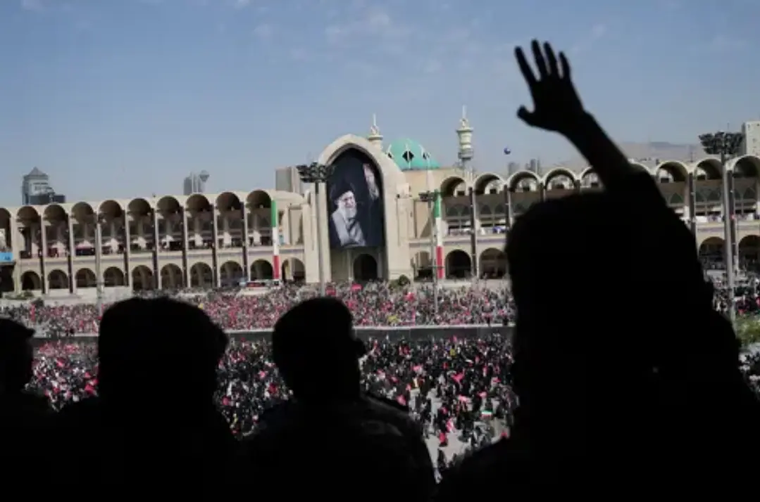 چشم جهان به تهران/ اهمیت پوشش بین‌المللی مراسم تشییع  رهبر شهید+چندین عکس
