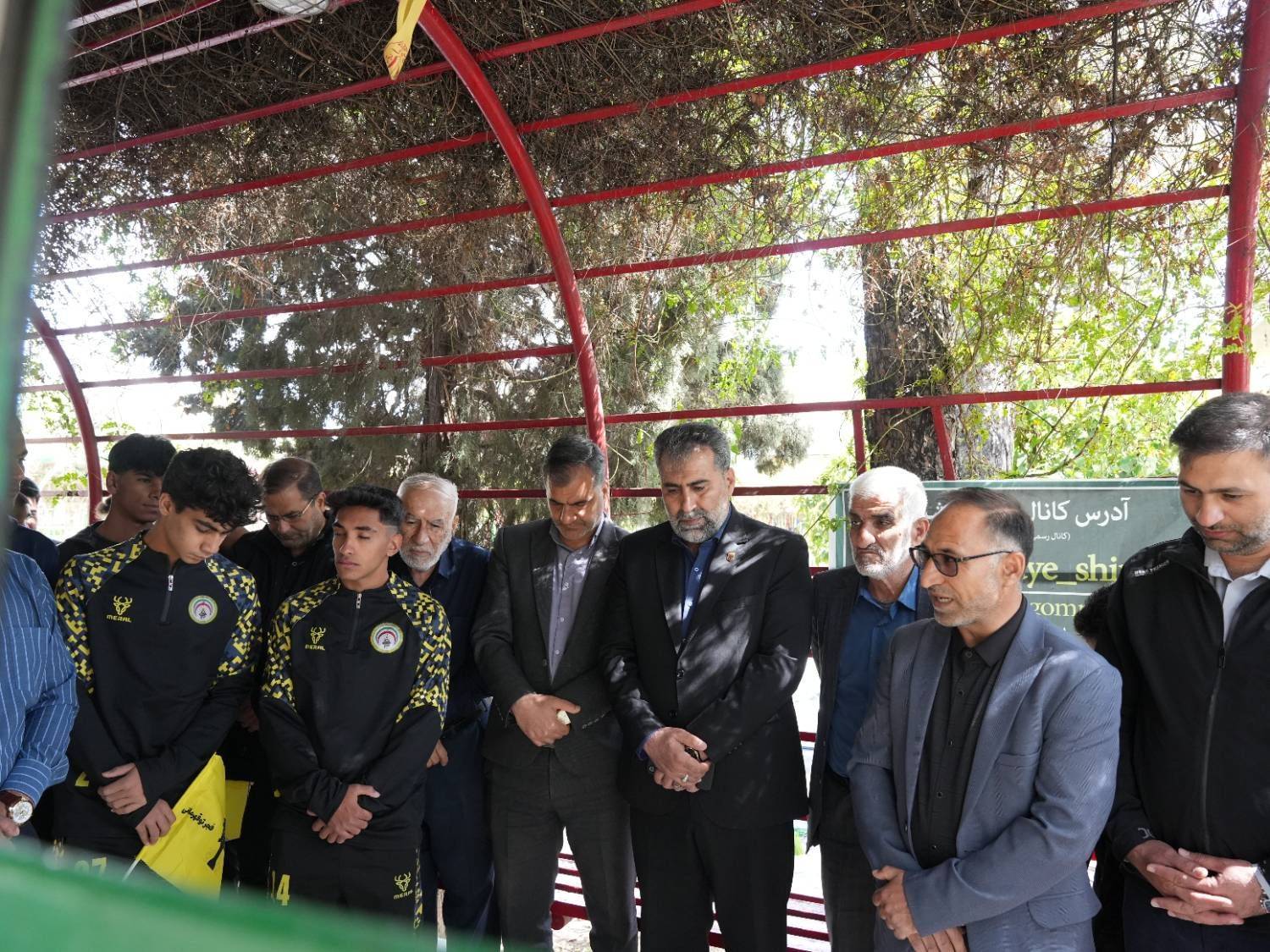 حضور اعضای باشگاه فجر بر مزار شهید مجید سپاسی