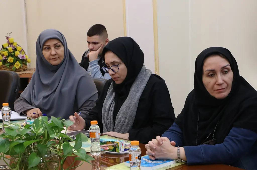 دهه فجر انقلاب بستری برای پیوند میان نسلی قرار‌ گیرد