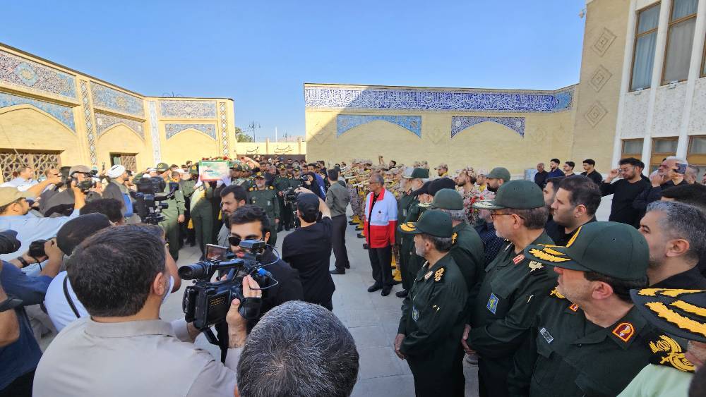 تشییع پیکر شهید غیب‌پرور در شیراز