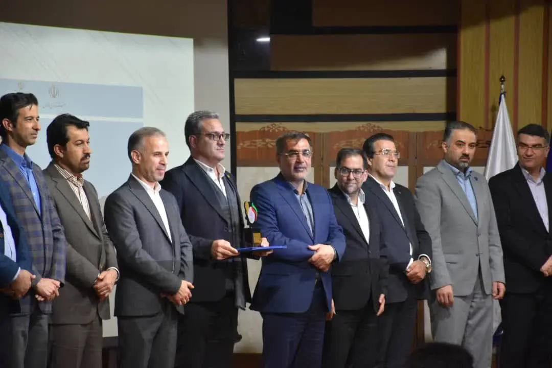 ۳۶ واحد صنعتی و معدنی پیشرو فارس در حوزه پژوهش و فناوری تجلیل شدند