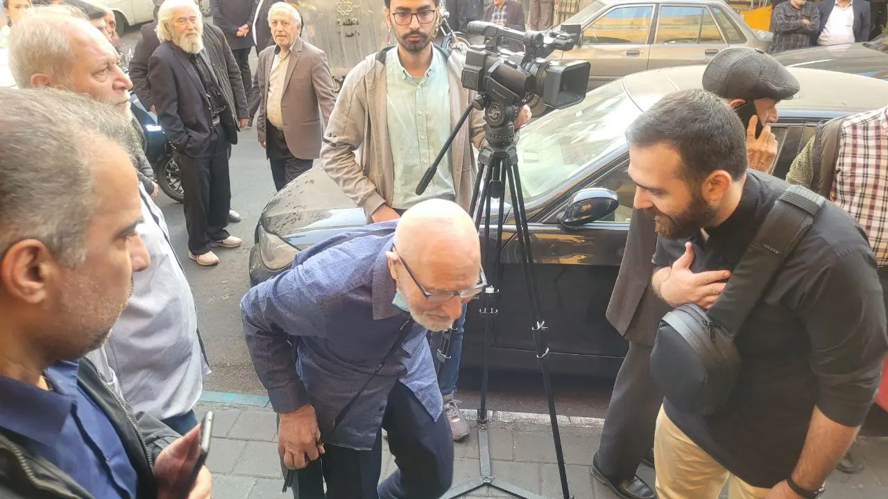 برگزاری مراسم ترحیم برادر مصطفی تاجزاده با حضور فعالان سیاسی اصلاحطلب + تصاویر