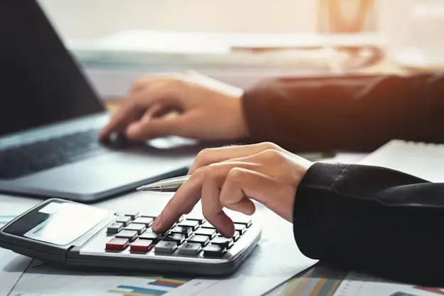 کدام نرم افزار مالی با تغییرات سامانه مودیان کاملا سازگار است؟