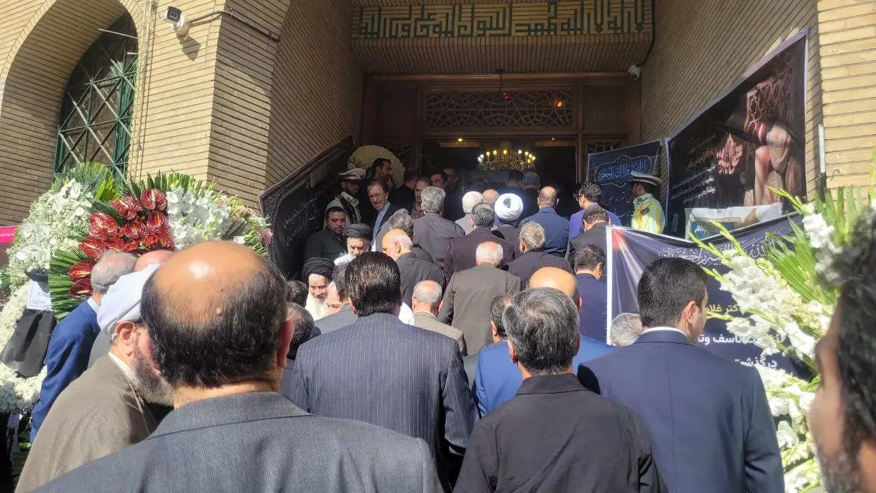 برگزاری مراسم ترحیم مادر حداد عادل + تصاویر