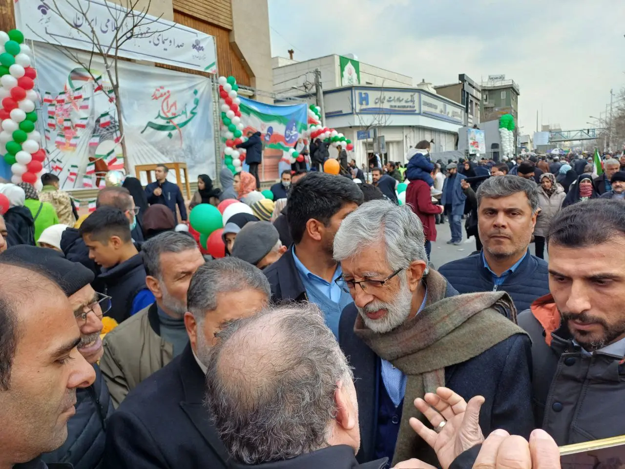 برگزاری جشن ۴۶ سالگی انقلاب ایران با حضور گسترده مردم+فیلم و عکس