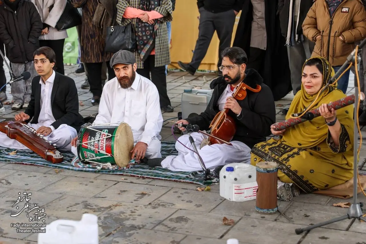 نگاهی به اجراهای سومین روز از جشنواره تئاتر فجر