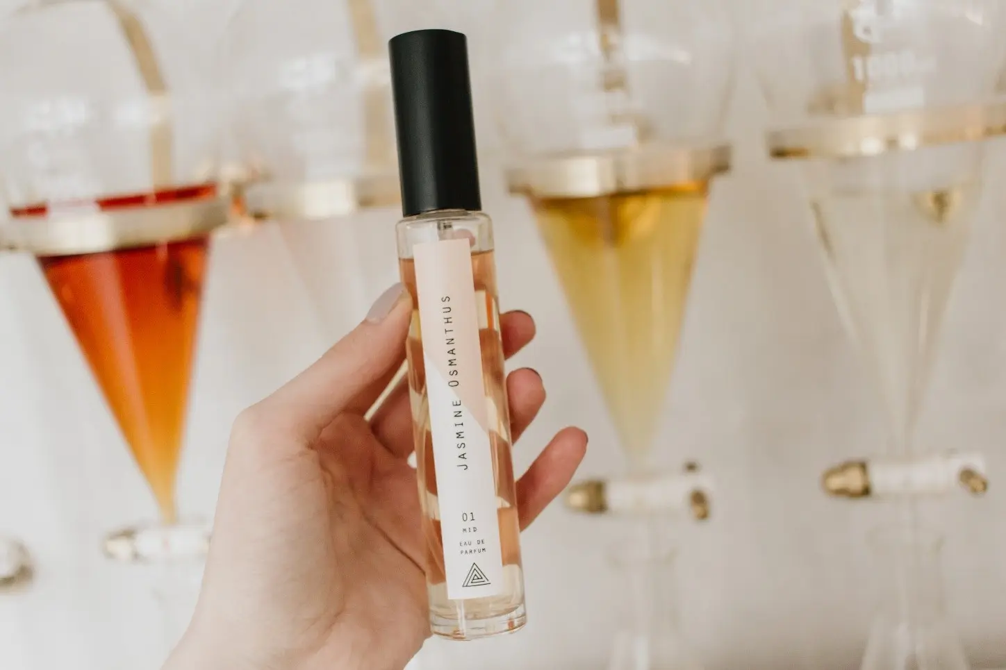 چرا عطر فرانسه مشهور است