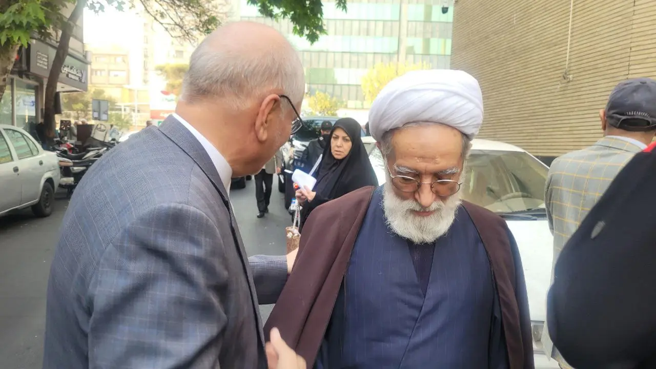 برگزاری مراسم ترحیم برادر مصطفی تاجزاده با حضور فعالان سیاسی اصلاحطلب + تصاویر