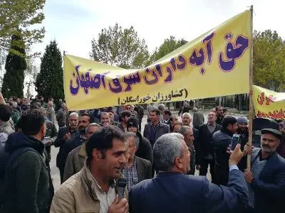 کشاورزان می‌خواهند صدای اعتراض خود را به گوش مسئولان برسانند/کمبود آب‌شرب تابستان با آب بی‌کیفیت چاه‌ها جبران شد+عکس