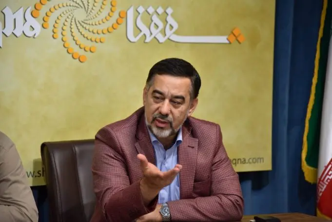 هیچ چیزی جزء انگیزه شخصی پشت طرح استیضاح نیست/ مسئولین به رسانه های داخلی پاسخگو نیستند/ افشاکنندگان فساد تشویق شوند نه تهدید